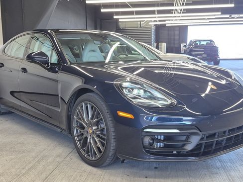 Used 2023 Porsche Panamera 4 Platinum Edition image 6