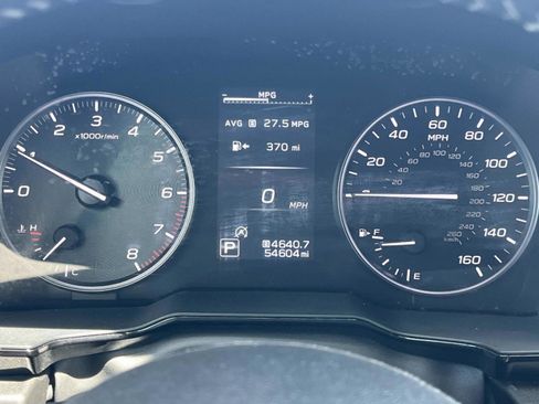 Used 2024 Subaru Outback Premium image 10