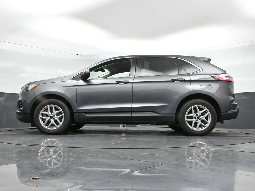 Used 2024 Ford Edge SEL AWD/4WD image 45