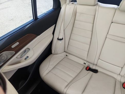 Used 2021 Mercedes-Benz GLE 350 4MATIC image 15