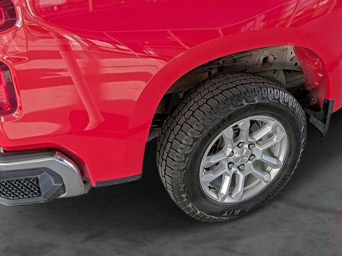 Used 2022 Chevrolet Silverado 1500 LT image 12