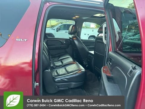 Used 2011 GMC Yukon XL SLT AWD/4WD image 36