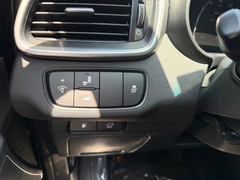 Used 2020 Kia Sorento SX AWD/4WD image 30