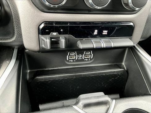 Used 2022 RAM 1500 Big Horn AWD/4WD image 15