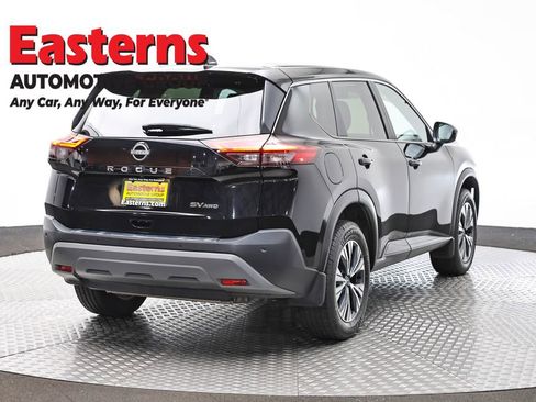 Used 2023 Nissan Rogue SV AWD/4WD image 5
