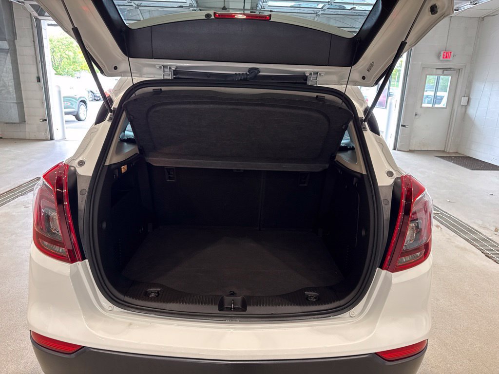 Used 2018 Buick Encore Preferred AWD/4WD image 19