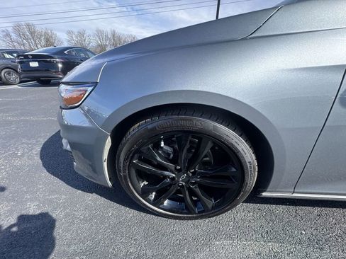 Used 2023 Chevrolet Malibu LT image 10