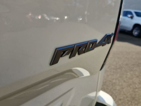 Used 2022 Nissan Frontier PRO-4X w/ Technology Package image 31