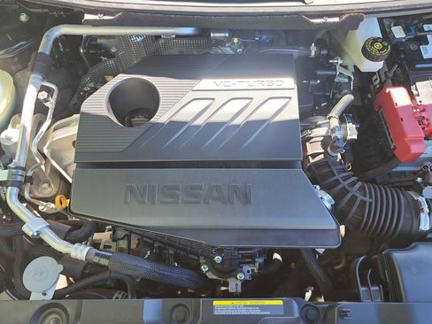 Used 2024 Nissan Rogue SV w/ SV Premium Package FWD image 12