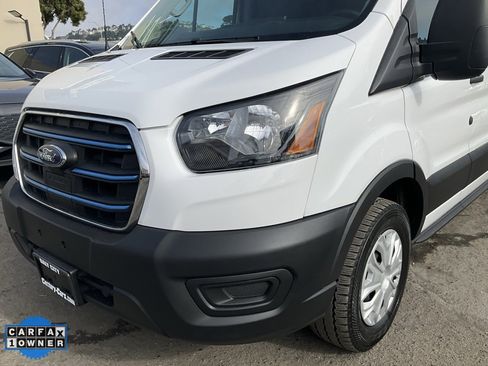 Used 2022 Ford E-Transit Medium Roof image 66
