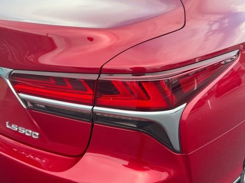 Used 2018 Lexus LS 500 w/ Interior Upgrade Package RWD image 10