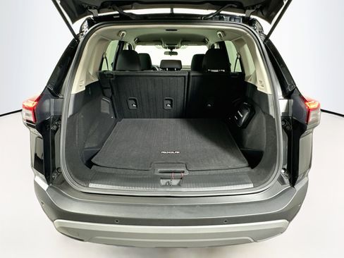 Used 2023 Nissan Rogue S FWD image 28