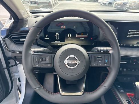 New 2026 Nissan Kicks SR AWD/4WD image 19