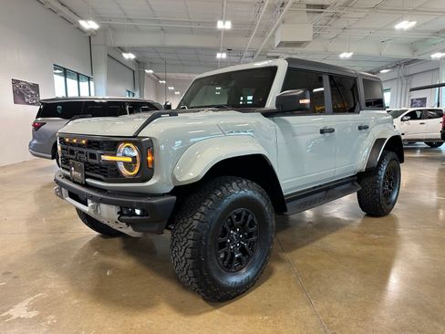 Used 2024 Ford Bronco Raptor AWD/4WD image 3