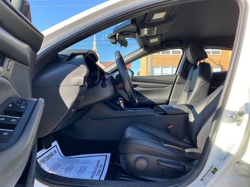 Used 2021 MAZDA MAZDA3 s image 10