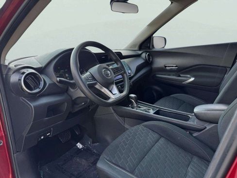 Used 2021 Nissan Kicks SV image 16