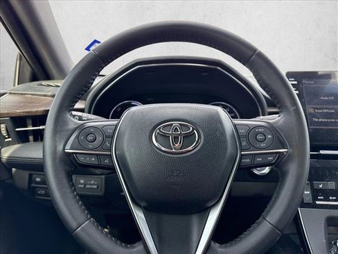 Used 2019 Toyota Avalon XLE w/ Moonroof Package FWD image 6