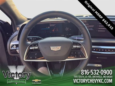 Used 2024 Cadillac Lyriq Sport image 10