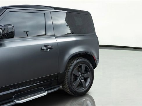 Used 2024 Land Rover Defender 90 Carpathian Edition image 16