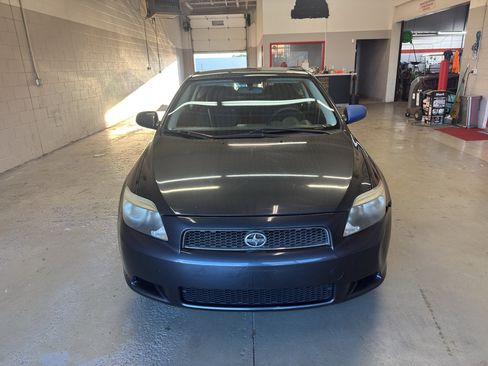 Used 2006 Scion tC FWD image 2