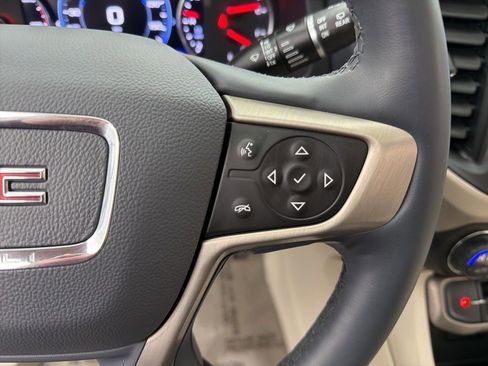 Used 2023 GMC Acadia Denali w/ Black Diamond Edition image 14