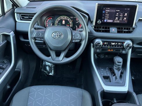Used 2025 Toyota RAV4 XLE image 36