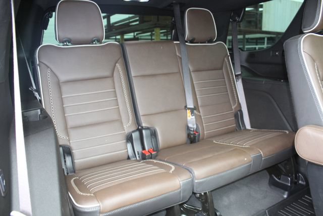 Used 2025 GMC Yukon Denali Ultimate w/ LPO, Floor Liner Package AWD/4WD image 20
