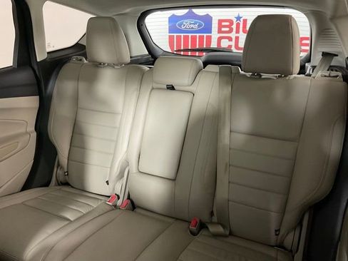 Used 2013 Ford C-MAX SEL image 16