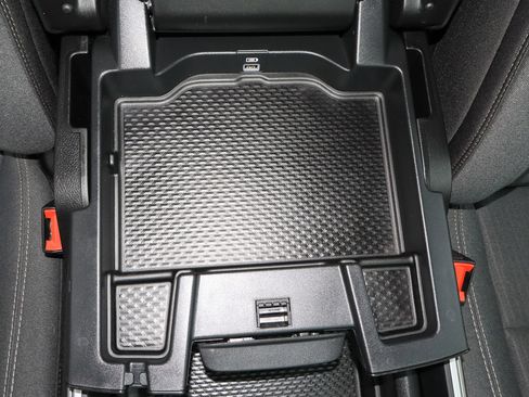 Used 2022 RAM 1500 Big Horn AWD/4WD image 31
