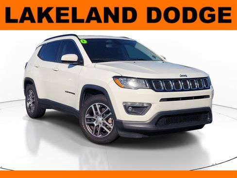 Used 2020 Jeep Compass Latitude FWD image 1