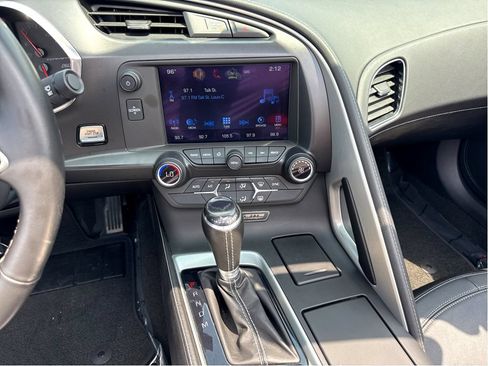 Used 2016 Chevrolet Corvette Stingray Convertible RWD image 19