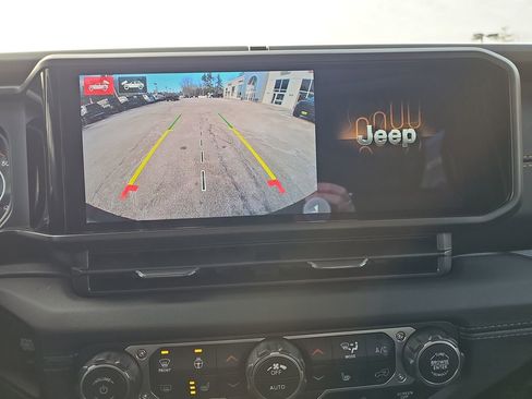New 2026 Jeep Wrangler Unlimited Sahara AWD/4WD image 23
