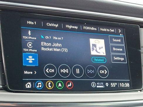 Used 2024 Buick Enclave Premium image 27