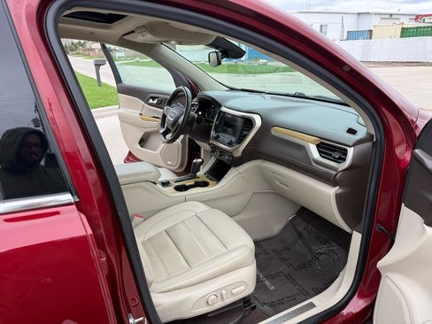 Used 2017 GMC Acadia Denali w/ Technology Package AWD/4WD image 36