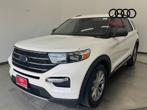 Used 2022 Ford Explorer XLT w/ Equipment Group 202A RWD image 3