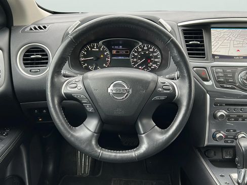 Used 2020 Nissan Pathfinder SL AWD/4WD image 29