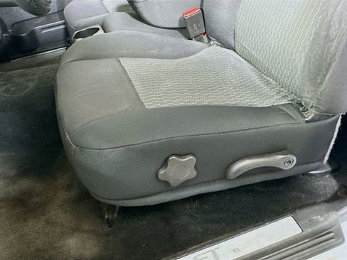 Used 2008 Chevrolet Colorado LT image 17