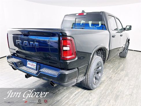 New 2026 RAM 1500 4x4 Crew Cab image 8