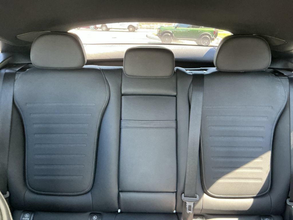 Used 2024 Mercedes-Benz GLC 300 4MATIC image 22