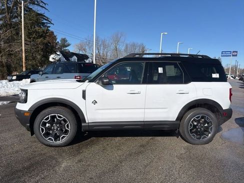 New 2025 Ford Bronco Sport Outer Banks image 5