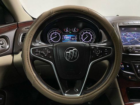 Used 2016 Buick Regal Premium w/ Driver Confidence Package #2 image 17