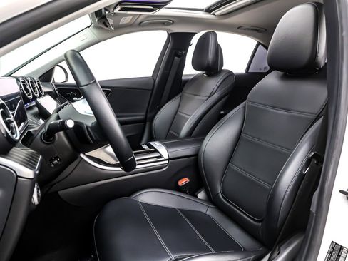 Used 2023 Mercedes-Benz C 300 Sedan image 17