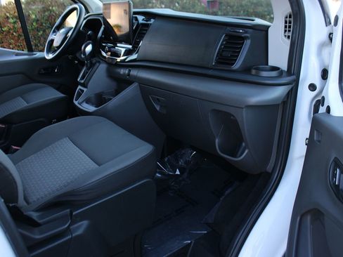 Used 2023 Ford Transit 350 XLT image 33