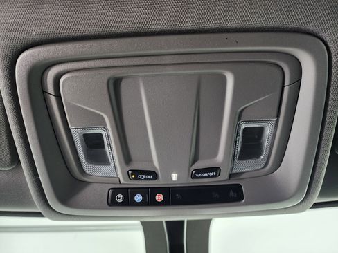 Used 2022 GMC Sierra 2500 SLT w/ LPO, GMC Protection Package image 50