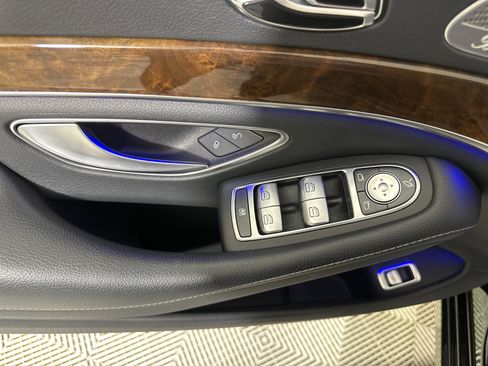 Used 2015 Mercedes-Benz S 550 S 550 image 11