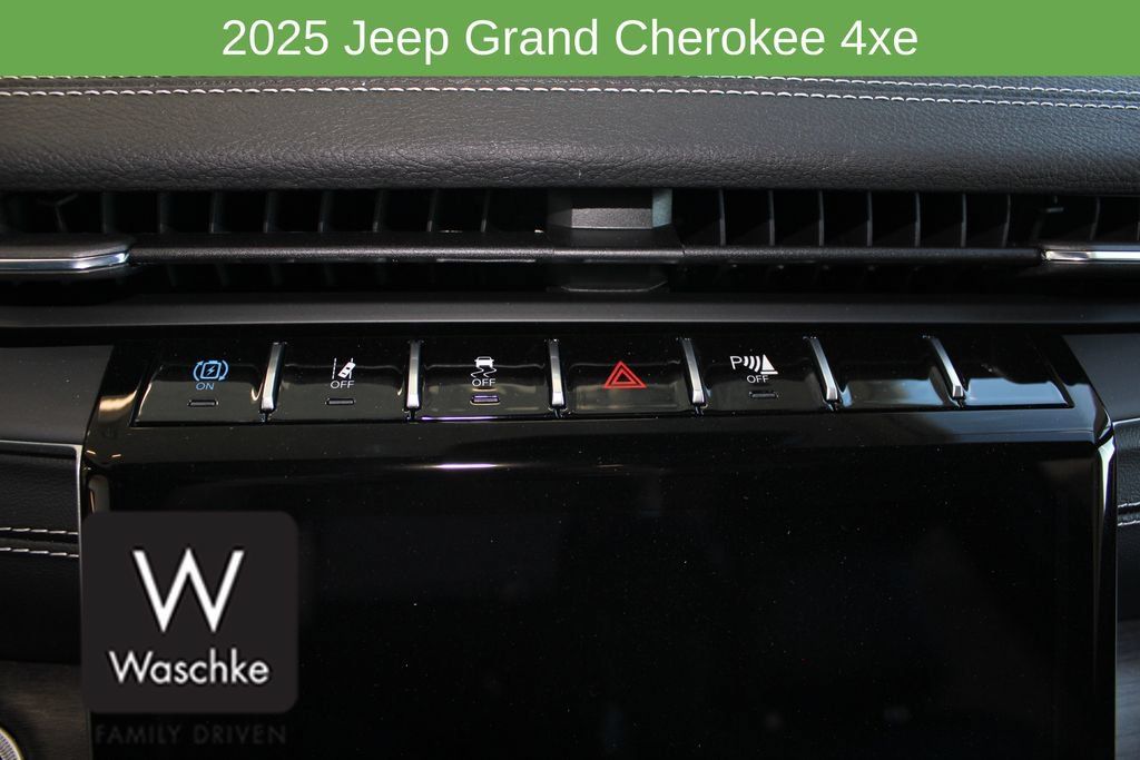 New 2025 Jeep Grand Cherokee Limited 4xe w/ Trailer Tow Package AWD/4WD image 31
