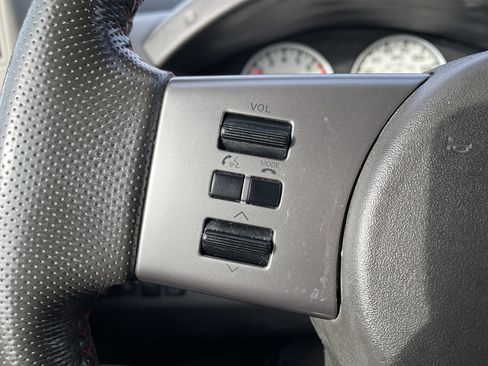 Used 2011 Nissan Frontier PRO-4X w/ Pro-4x Luxury Pkg image 20