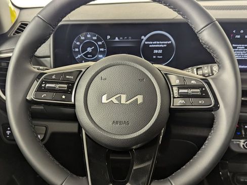 New 2025 Kia Seltos EX w/ EX Sunroof Package image 17