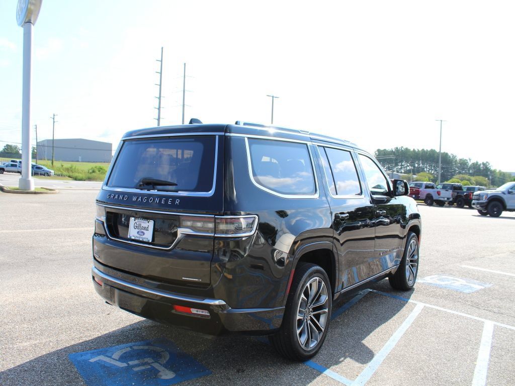 Used 2023 Jeep Grand Wagoneer Series III w/ Rear Seat Video Group 1 AWD/4WD image 12