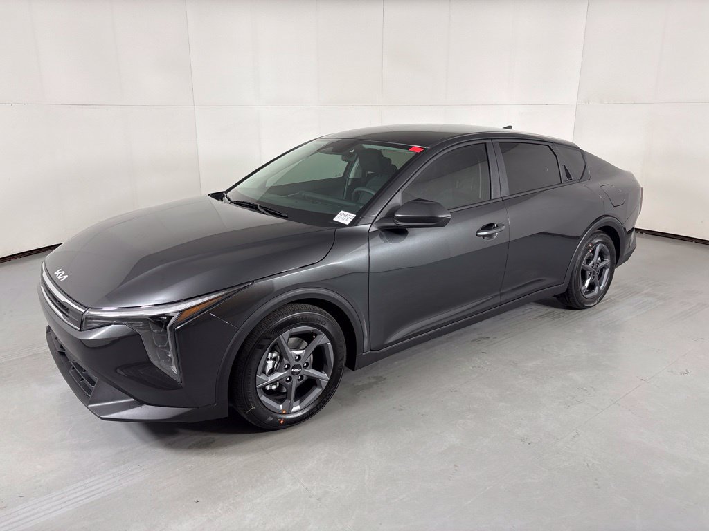 New 2026 Kia K4 FWD image 4